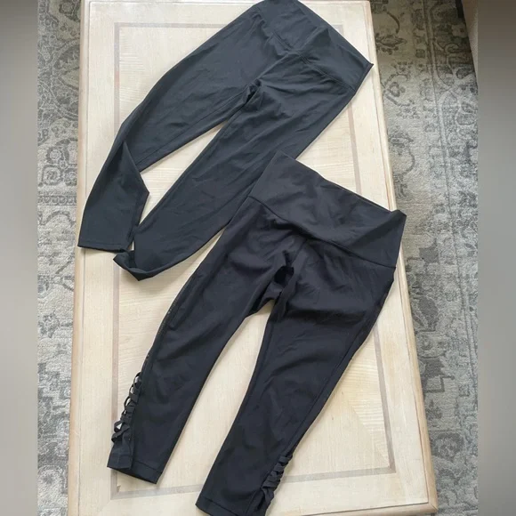 Lululemon Athletica Size 10 Black Capri Legging Bundle Size 10 - Picture 2 of 12